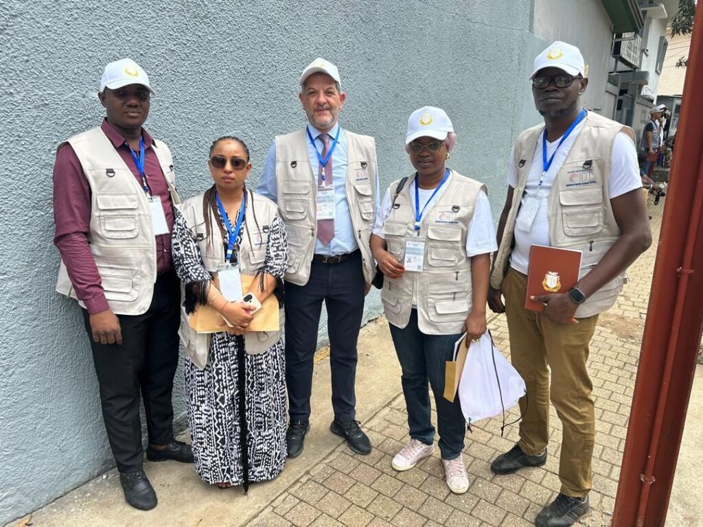 L'équipe d'observateurs de l'OIDT déployée en République de Guinée